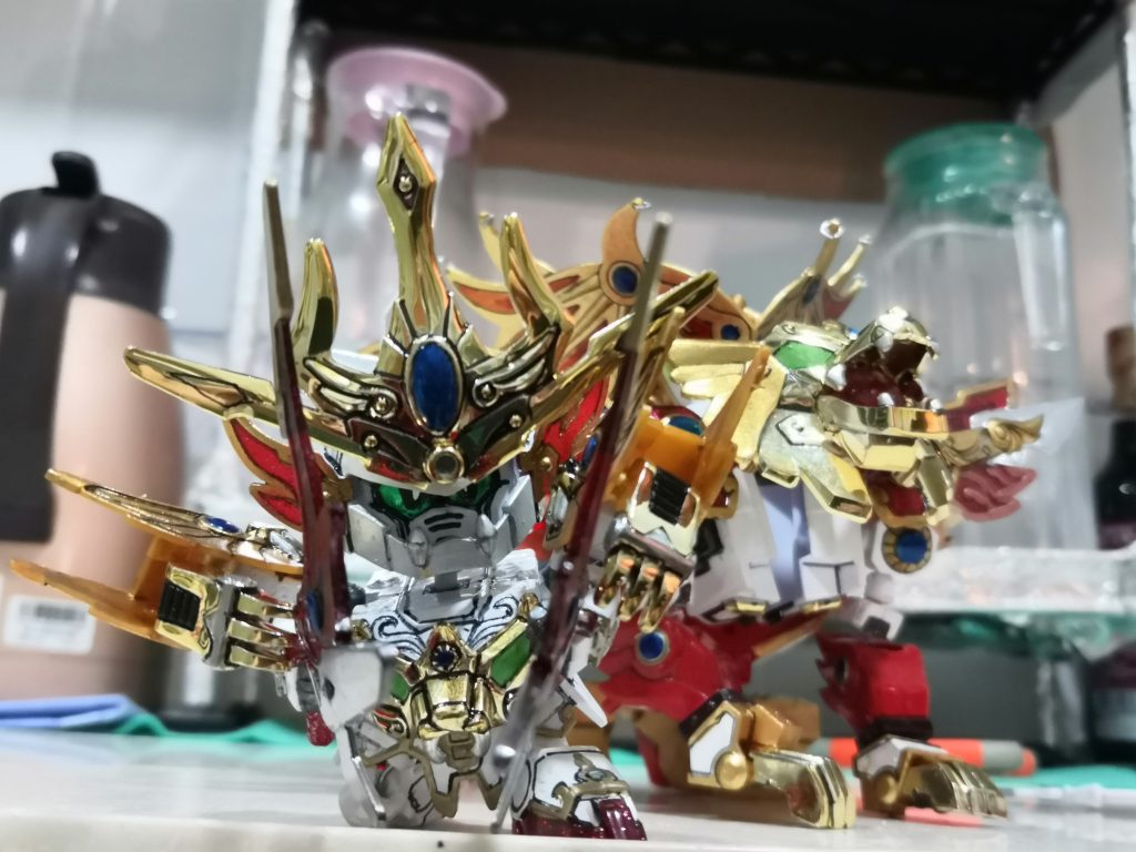 頑駄無轟炎王–8枚目/制作者：LUNLUN（邪道可動）