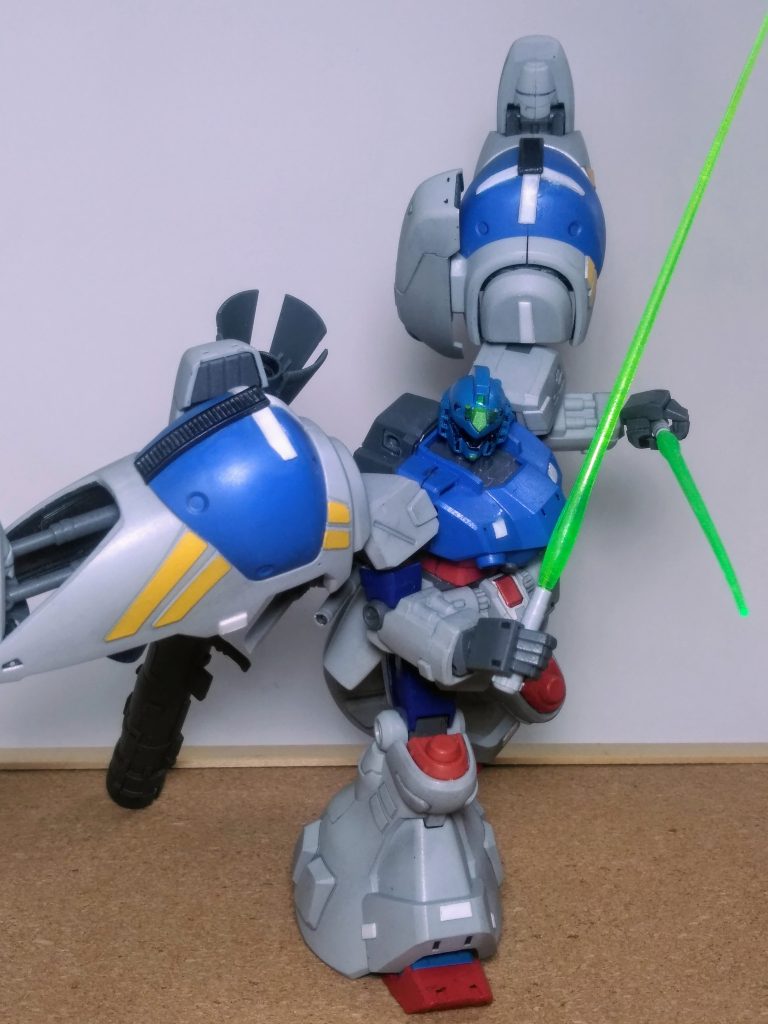 予定調和のビーム サーべル 抜刀をシトキましょう 😁🎶兎に角『ガチンコ』が大好きな『アルカード大尉』きっとサーベルも二刀流で闘う事でしょう 😃✨✨