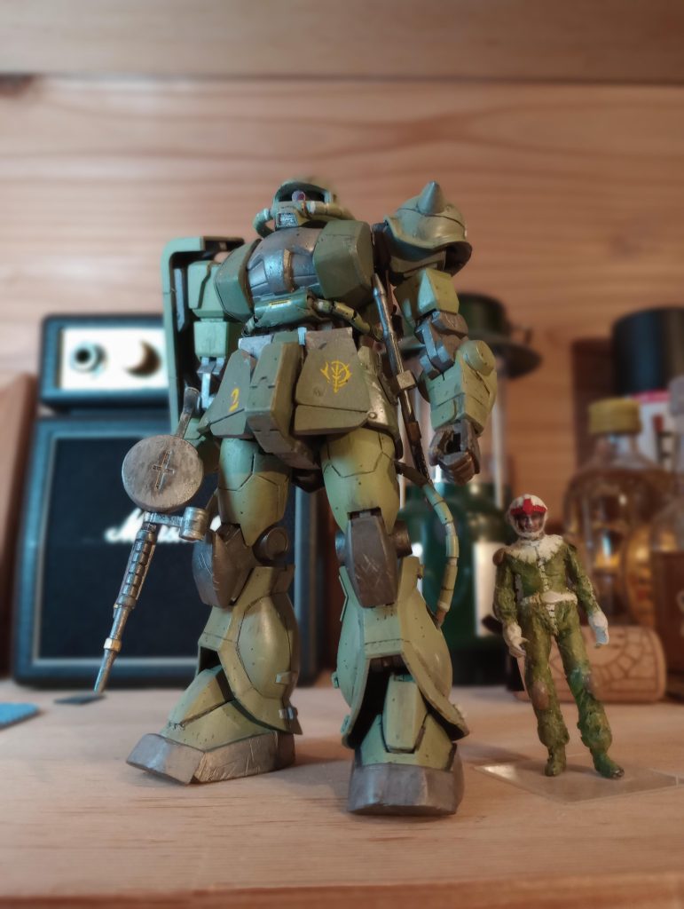 フル可動だけど、実際には動かさないので見えない部分に自己満