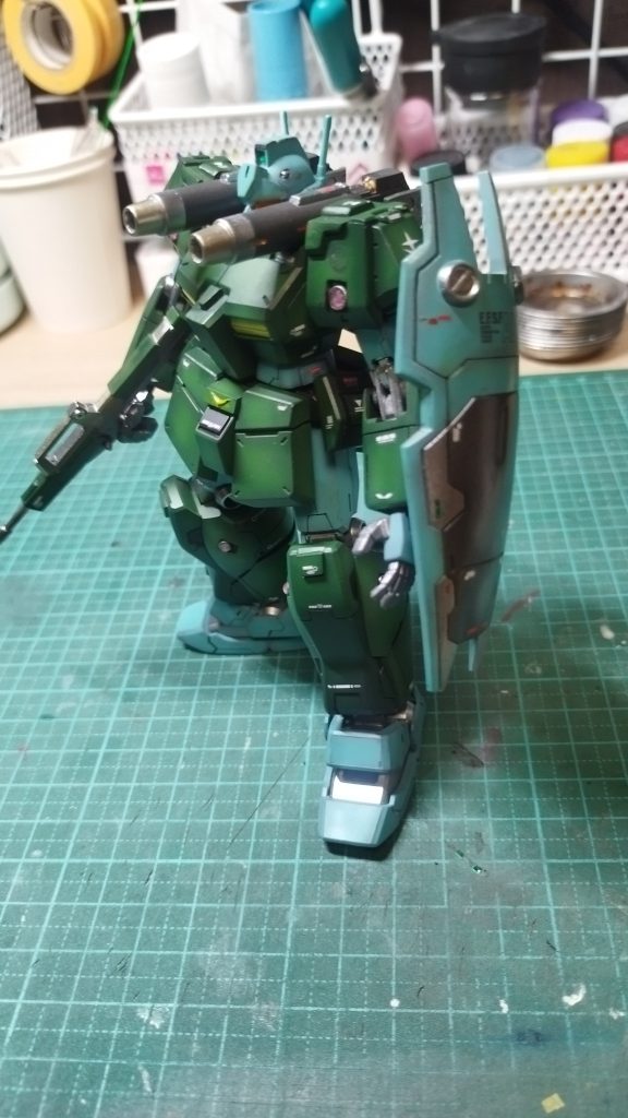 好きなシリーズだけあって作成中も楽しくできました。GP01やジム・カスタムも作るのが楽しみです。