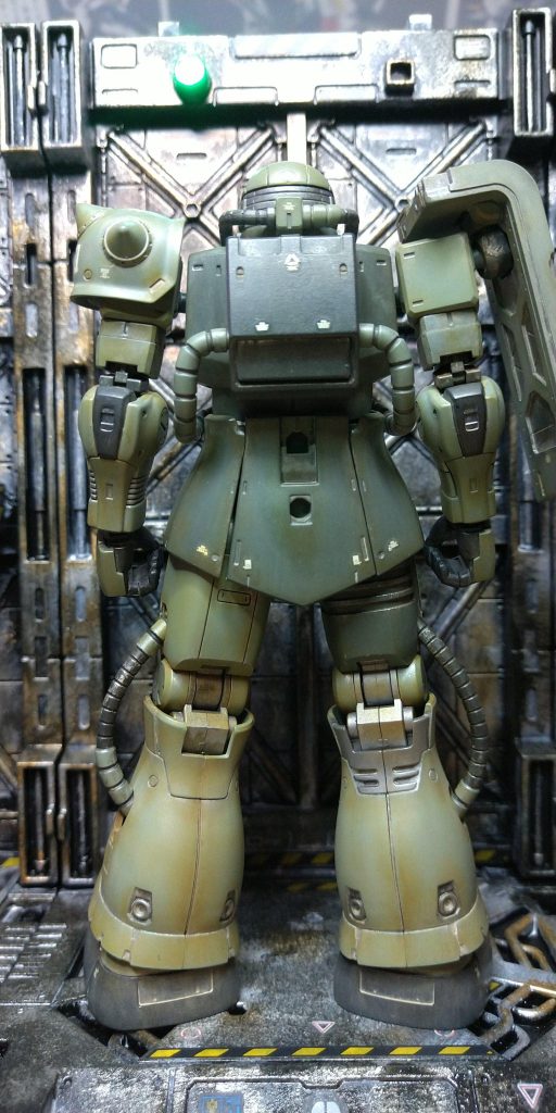 ヒザ裏の会わせ目は隠れるかと思ったら全然隠れへんかった。