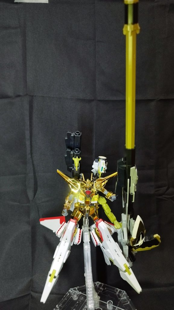 とにかくゼウスシルエットがデカすぎる