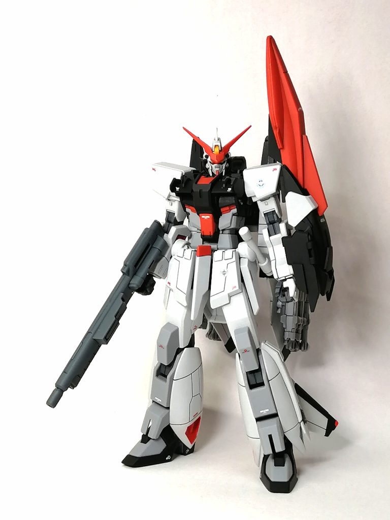 このキット、かなり完成度が高いですね。成形色の色分けやディテールの細かさがすばらしいです。スミ入れ・デカール貼り付け・つや消しトップコートだけでも完成度が高いです🤩