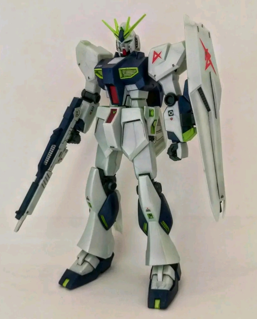 EGνガンダム（サイコフレーム発光イメージカラー）