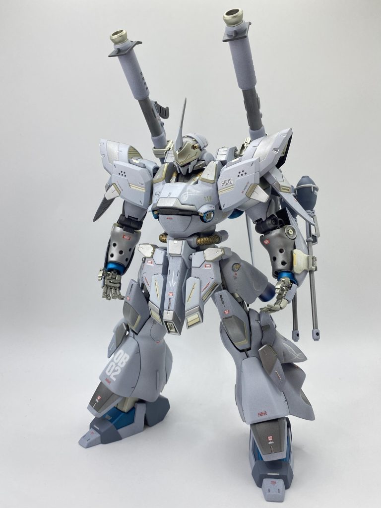 ホワイトの表現を求め続けて、ようやく自分の思い描くカラーに仕上がりました。当初イメージとしてアナ雪のエルサが白ドレスを纏ってた姿を想像しながら塗装して行きましたが、何故かフリーダムのカルラっぽく仕上がっしまいました😅