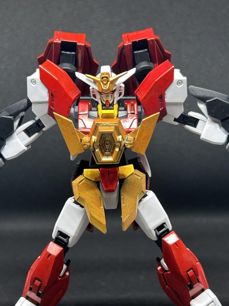 爆進丸の頭は本来大きな角をつけるんですが、な個人的にバランス崩れそうなのでなしにしました。また胸のビルダーズパーツのサイズ選び失敗したんですが…まあプラ板でいい感じの角(?)が出来たと思います。完成したものを見て改めて色々反省が必要そうだなと思いました。次にいかしていきたいと思います。