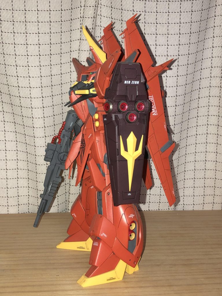 RE/100 バウ–3枚目/制作者：MONKEY