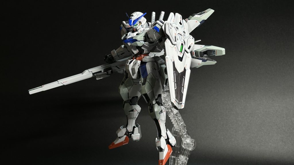 ストックの水転写シールをもりもりで貼ってみたが膝パーツ部分は左右非対称