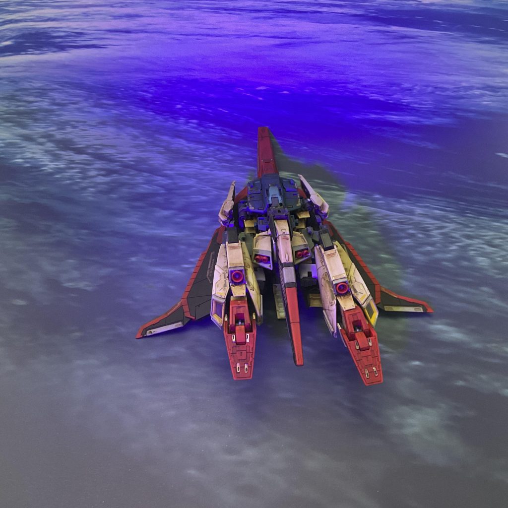 アクセントで　ブラックライトを照射してみました