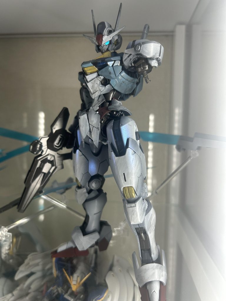 この時は初めてのウェザリングで、今見ればやり直したい感がですが、この作品がなければ今の作品に繋がりませんから、感慨深いものがあります。逃げたら一つ、進めば二つですねありがとう、エアリアルさん