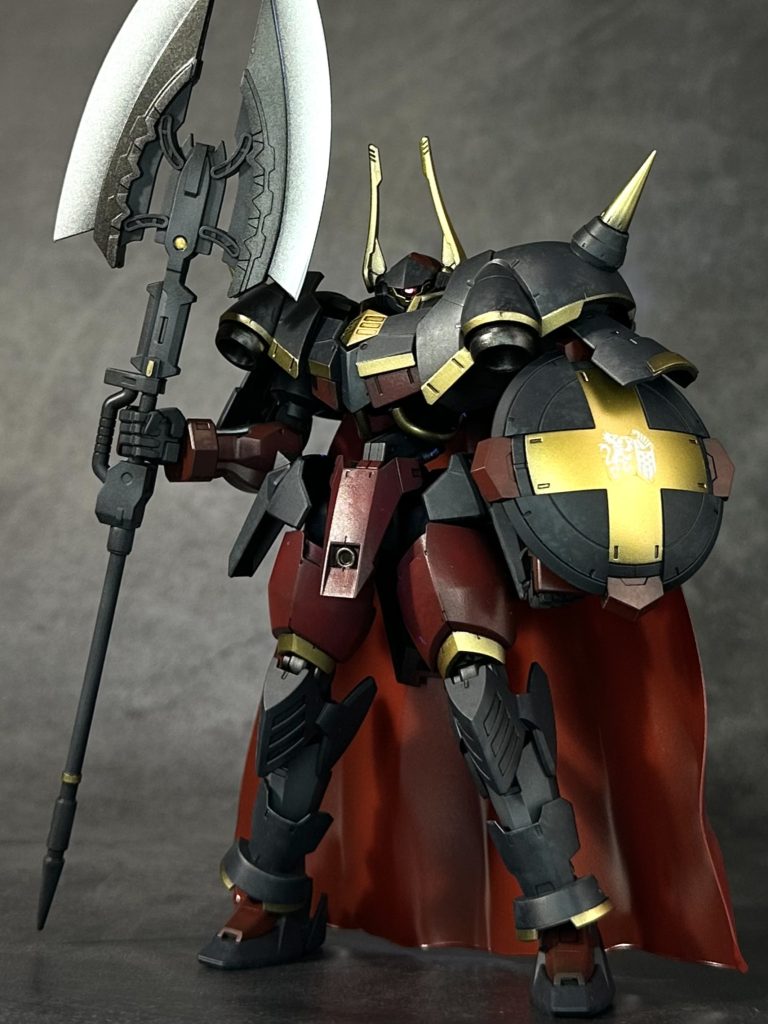 モノアイを蛍光で光らせています✨騎士感が増すように、足と武装を中心にミキシングしています。カラーリングは黒騎士というイメージです。