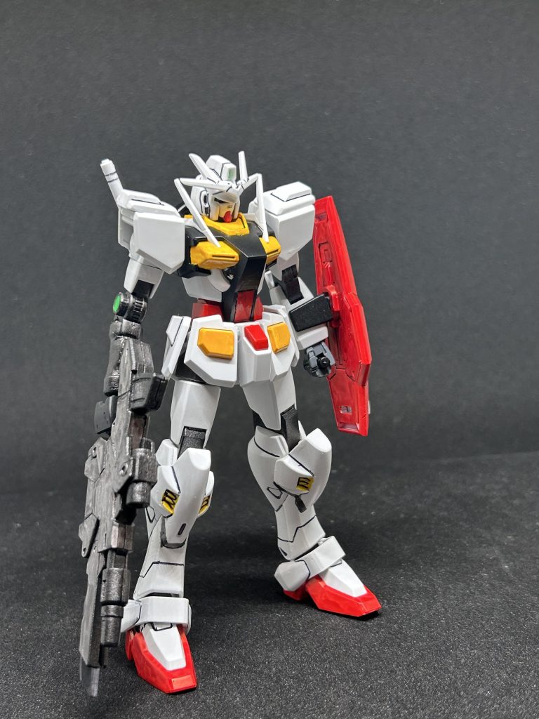 コックピットはエクシアリペア2に突き刺されたのでパテで蓋をし、ガンダムマーク2をイメージしてカラー変えました。脚は擬似太陽炉の排出を増やすためという名目でラーのパーツを再び装着。