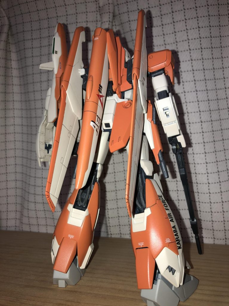 プラモデルを取り扱う店が減る一方なのはなんでなのかな？昔はホームセンターやコンビニなどでも売ってたんだけどなぁ、今では塗料すら通販頼りです