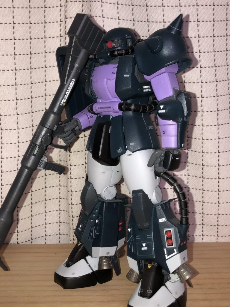 スプリングのサビ落としをしてメタリックの塗装をしました(他のザクもチェックしたけど錆びていたのはコイツだけでした)MGザク2.0はバリエーションが多いけど再販しないのはなんでかなぁ欲しいんだけどなぁ形状が同じ機体はデカールやシールがあれば本体は単色でもいいんだけどなぁ