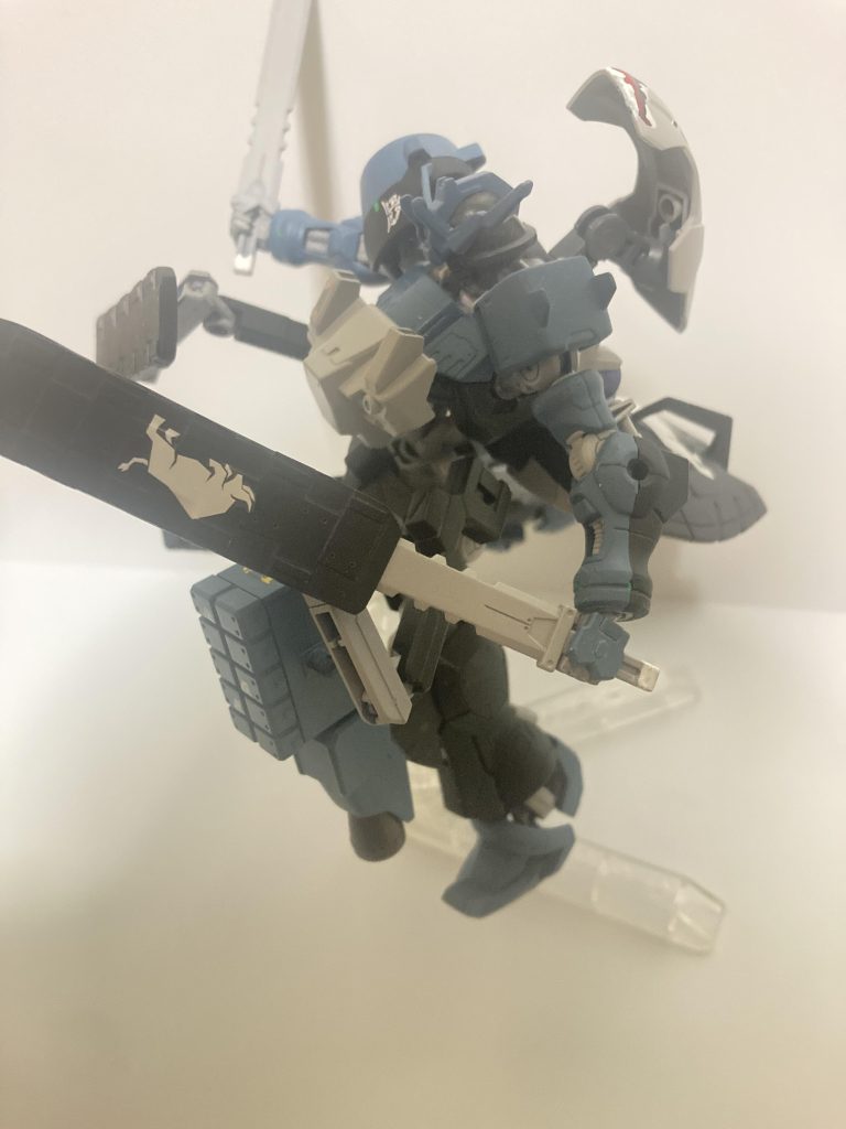 左の鞘にも牛さんが貼ってあります。