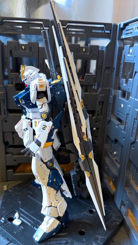 RG νガンダム–4枚目/制作者：UD831