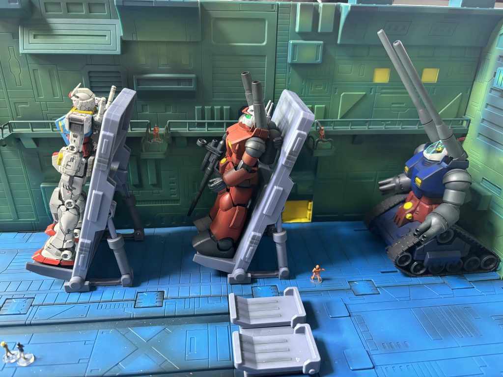 ホワイトベースカタパルトデッキ–3枚目/制作者：ノリダム