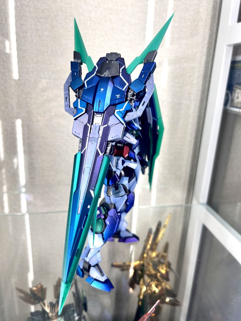 刹那機は好みで靴をブルーへ変更。外側をクリアブルー、内側をクリアパープルに