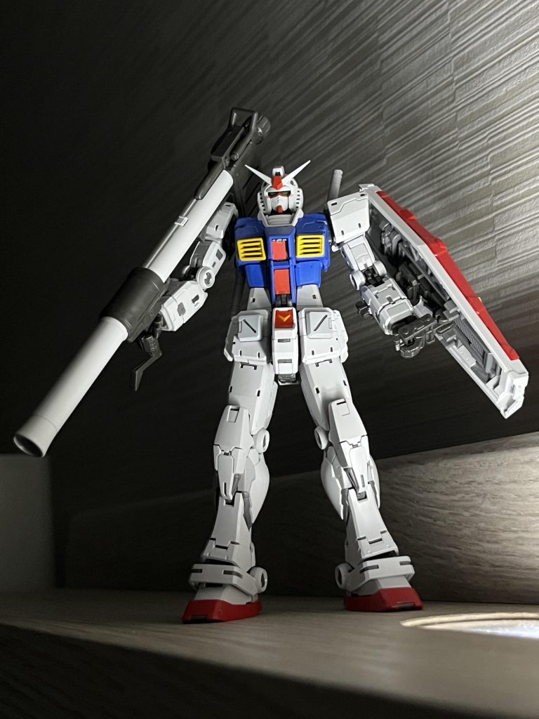 このキットは、これが正解だと言わんばかりにミキシングや改修するのは難しそうですね😅関節構造が独特すぎるし、一度はめるとなかなか取れないパーツも多くて改造したい人にはちょっとかもです。