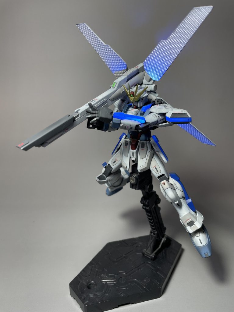 サテライトキャノン!いっけぇ!!! ロマン砲すぎて好き。こんな戦略兵器を数並べて使ってる世界怖い。 そしてそんな力をもっても、撃ちまくらないガロードめちゃくちゃ好きガンダムXはメインキャラがホントまともな人ばかりなのがいいんですよねー