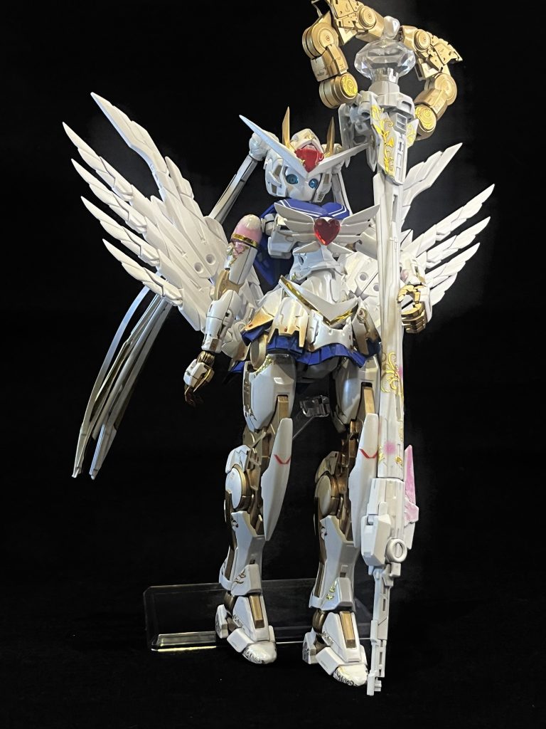 歴代ガンダム史上でキワモノの中のキワモノといえばGガンダムに登場したノーベルガンダムが思い浮かびますが、昨今の美プラ・ロボッ娘ムーブメント吹き荒れる中MGガンプラとアチェルビーのミキシングをしたらどうなるのか興味本位でトライ。Let's T S(Trans Sexual)ガンダム!!