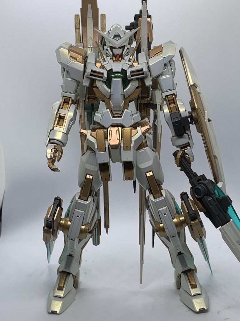 肩と脚部はダブルオーからミキシング肩は短めでシンプルが好きです