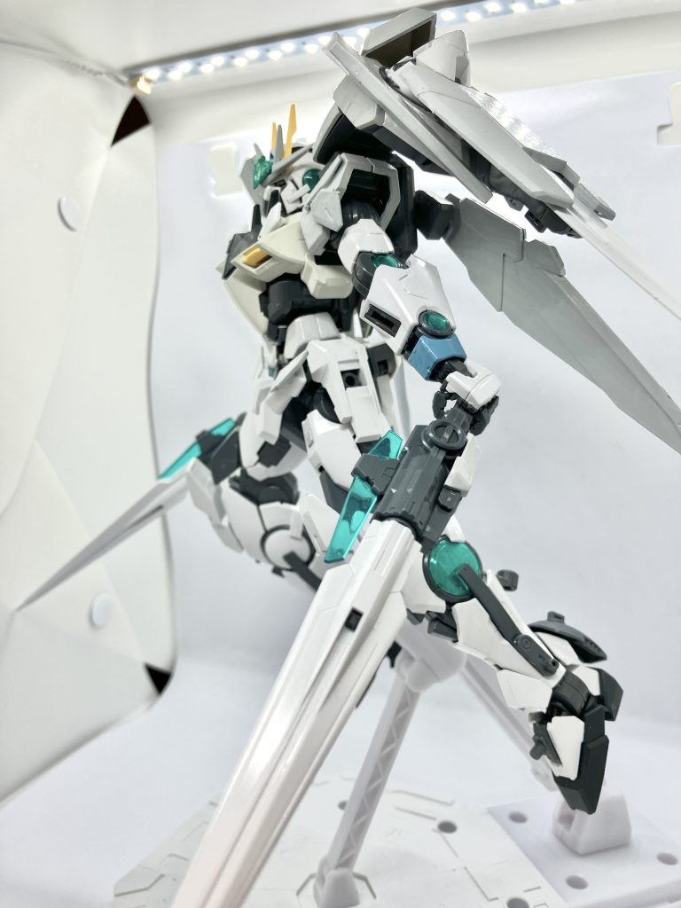 空を駆け、敵機体を迎え打つ!