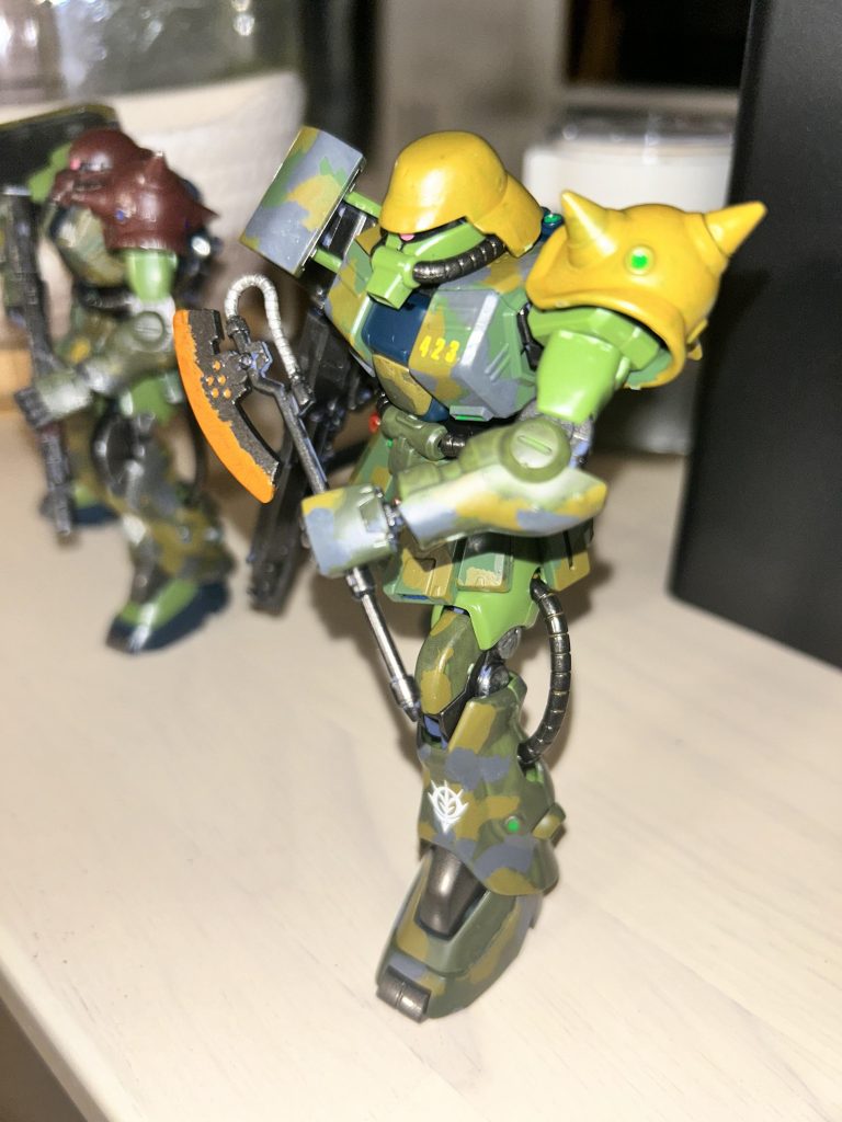 奥に見えるのは妻機です？