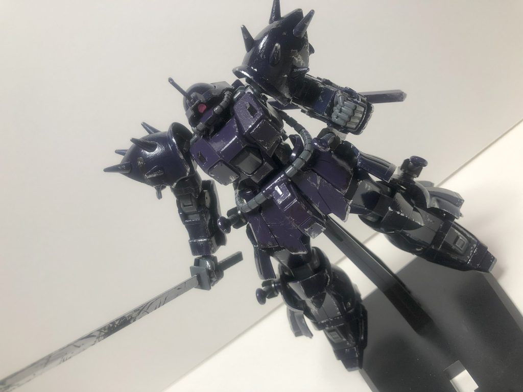 ゲーム本編ではナハトブレード片手にジムやらなんやらを片っ端から斬りまくる恐ろしい機体で、連邦編序盤で結構詰んだ記憶があります機体の再現はとってもよく出来ていて感動しましたが、一個だけ言わせてもらうとナハトブレードはもうちっと長いしもう一本欲しかった…