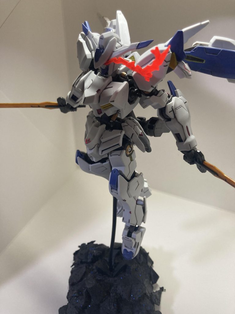 この画角が1番好きかも…。台座がもうちょいでかいか針金がもうちょい短い方がよかった。という反省を残して、次がんばろう。