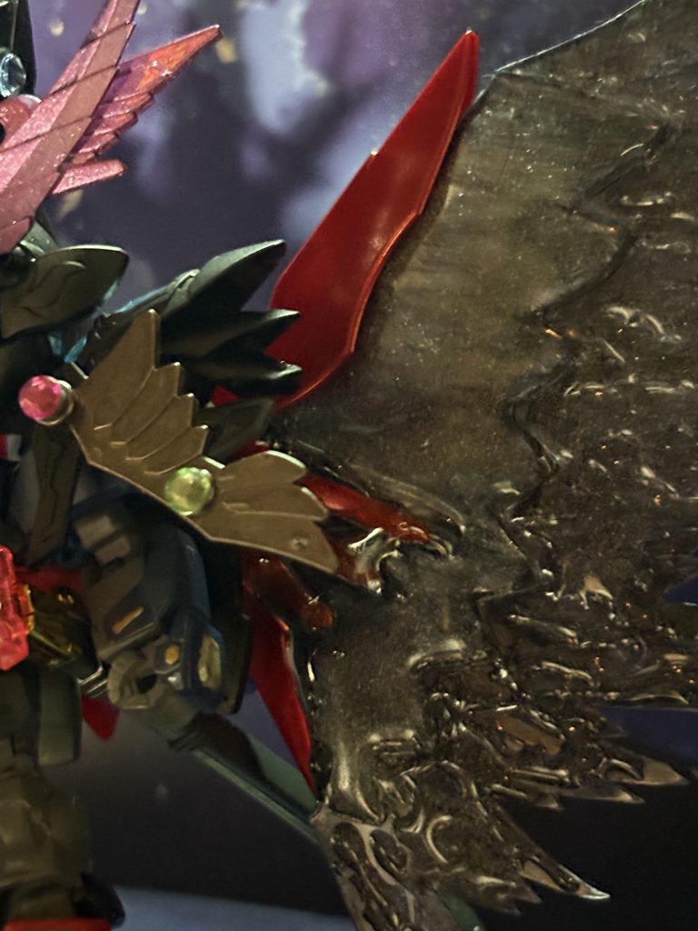 鎧に付いたジュエルシールは七超将軍から託された閃光結晶と言う設定一応7色全部付いてます