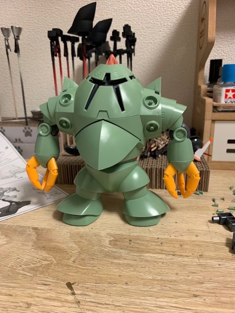 仮組みです。完成度が高く素組みでもいいのでは。。。？としばらく放置してしまいました（笑）完成させてあげられてよかったです。