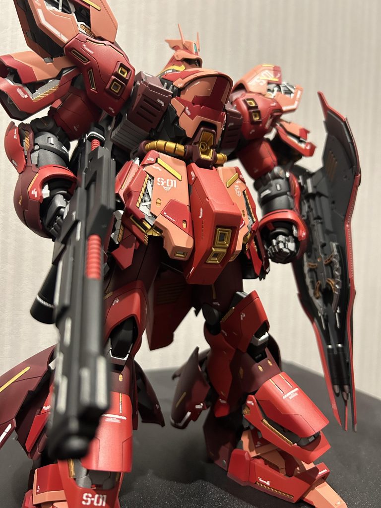 完成度は凄いけど最近のRGみたいに完璧ではないの作らされてる感が無くて楽しい