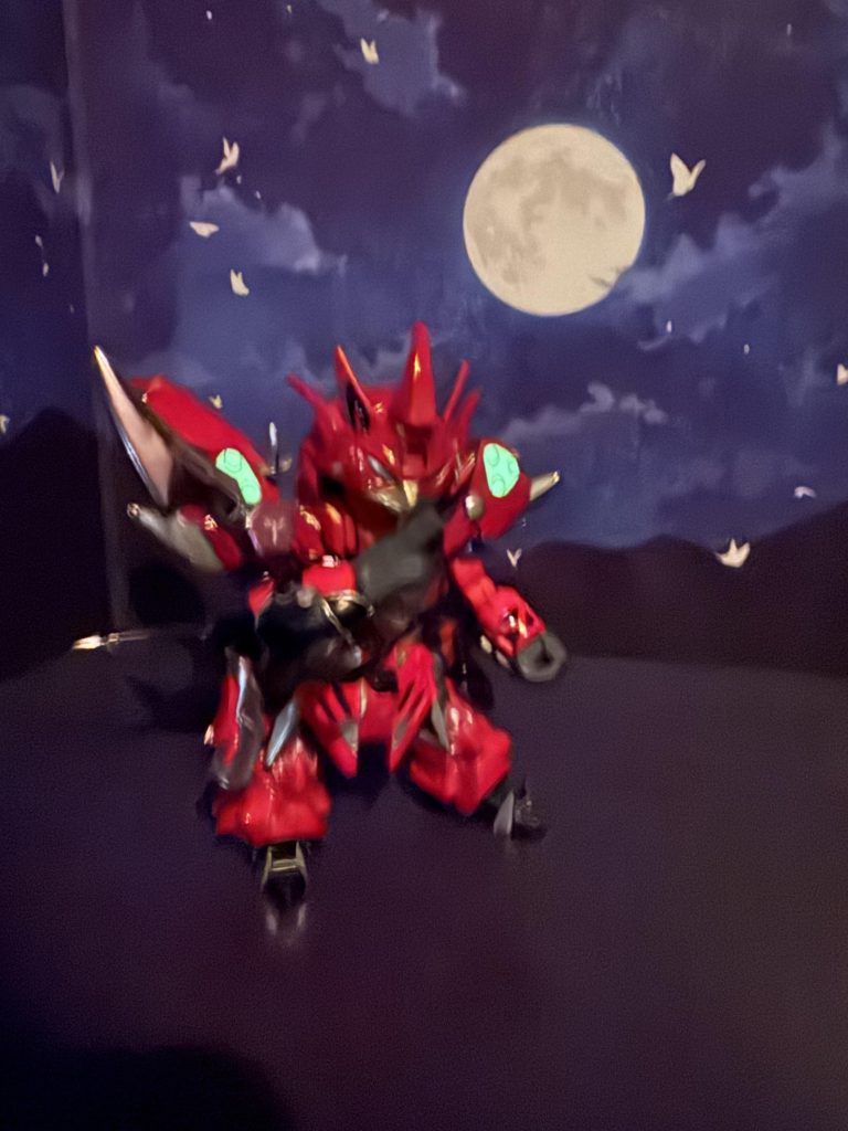 鉄斗羅の特殊素材、蓄光シールはちゃめちゃに光ります