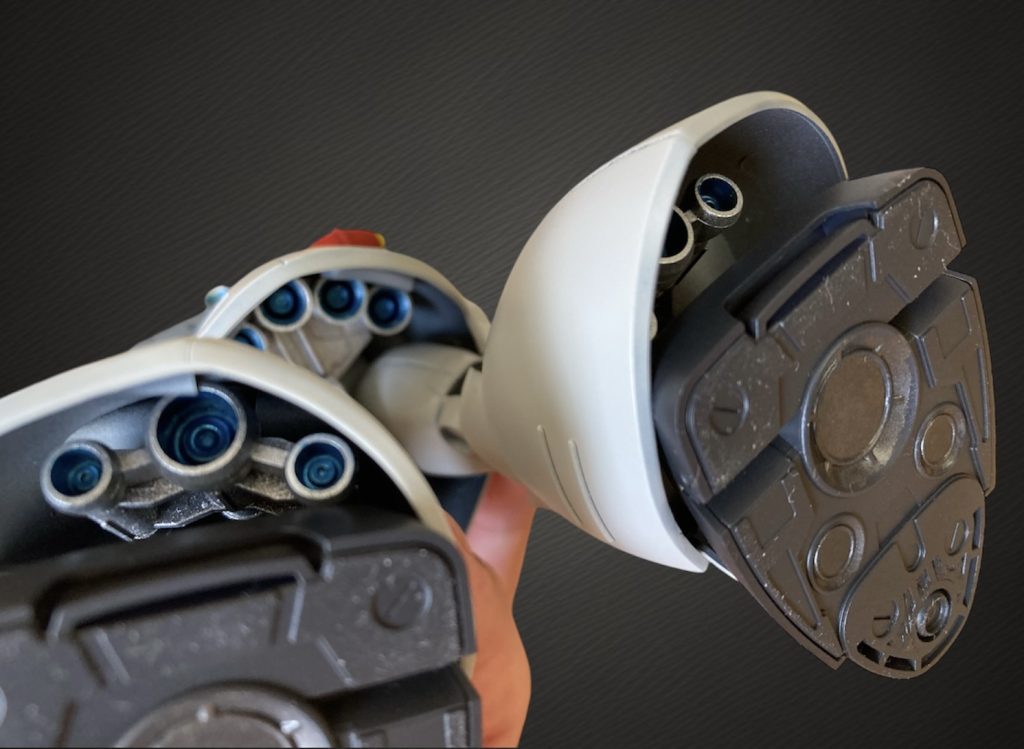 バーニア類はガイアのスターブライトシルバーにエナメルのクリアブルーです。とても綺麗に塗装できました。