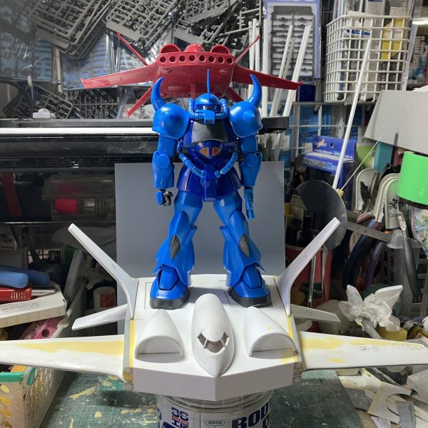 1/100 ドダイYS製作8〜9日目すべての翼を取り付けました〜\(//∇//)\ROBOT魂の写真を参考に各翼の角度を調整しました見た目は完成、これからアクションベースを使って浮かせる準備をしていきます♪（1枚目）