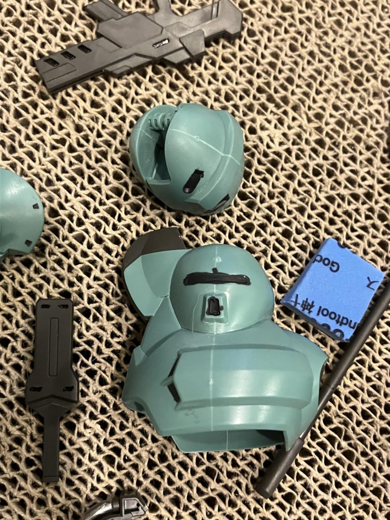 合わせ目消し　凹み部分塗装