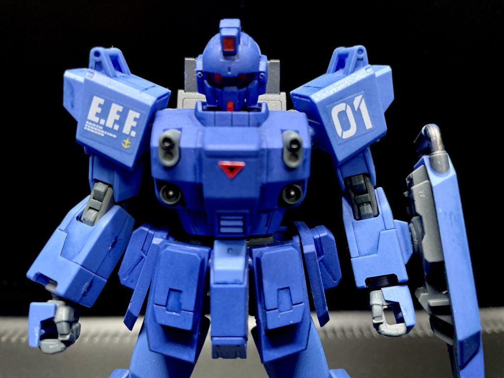 Gジェネのイメージが強いので、頭部はアンテナ無しを選んでしまう。陸戦ガンダムボディーにジム頭と、08小隊で作成したばっかりだなと、思いながらも慣れた感じで作成。部分塗装、同封のシール、リアルタッチマーカーでムラだしして、つや消しスプレーでカンタンフィニッシュ。