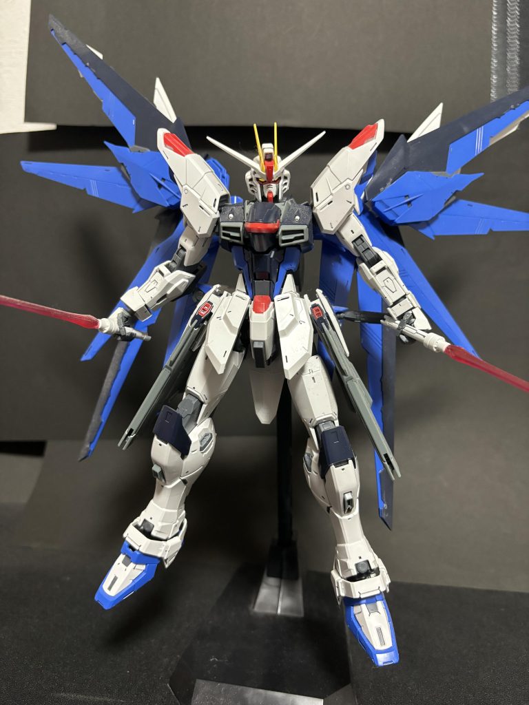 フリーダムガンダムver2.0–3枚目/制作者：たかぼう