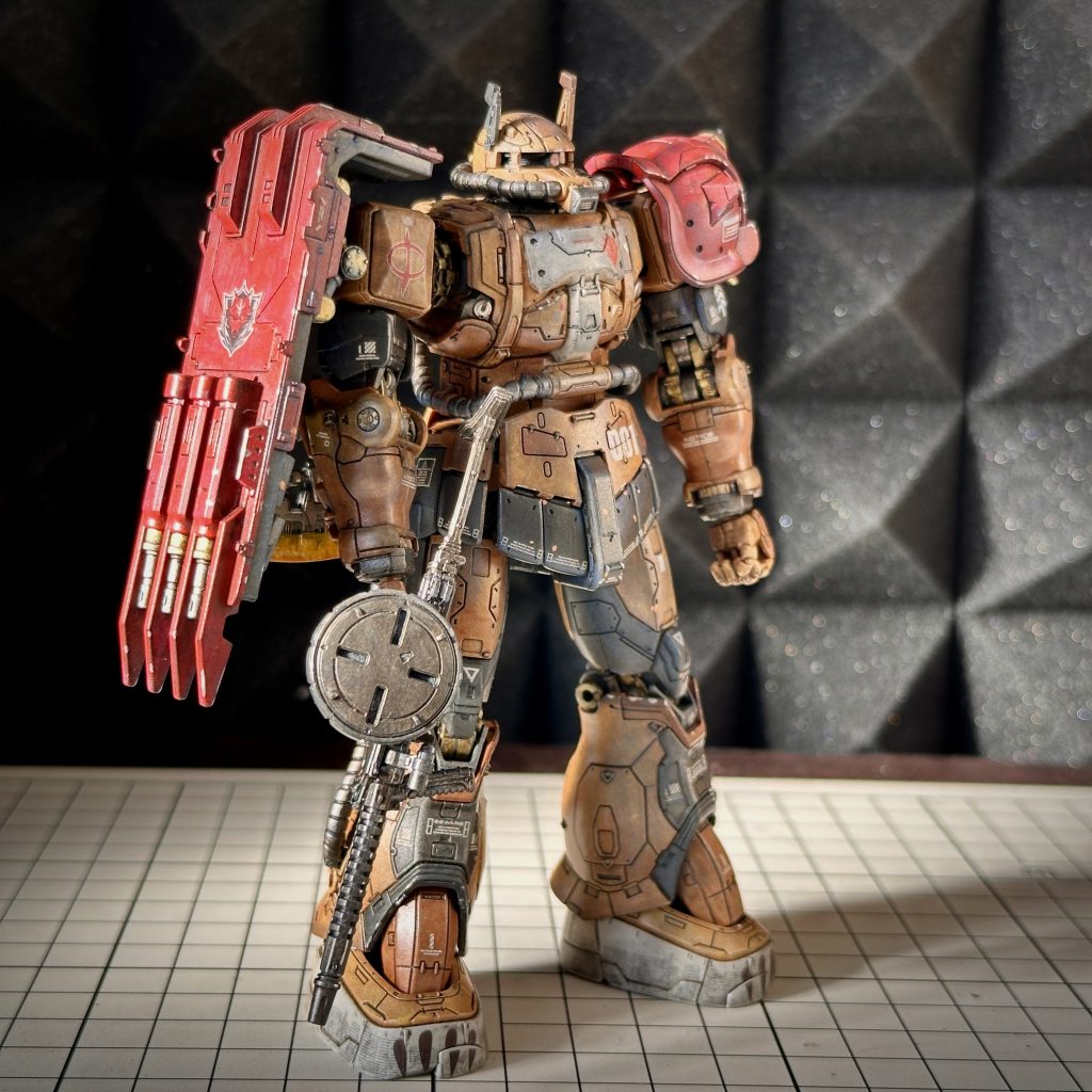 ディティールが細かいのでガンプラっていうよりアメコミとかウォーハンマーのフィギュア作ってる気分だった(作った事ないけど