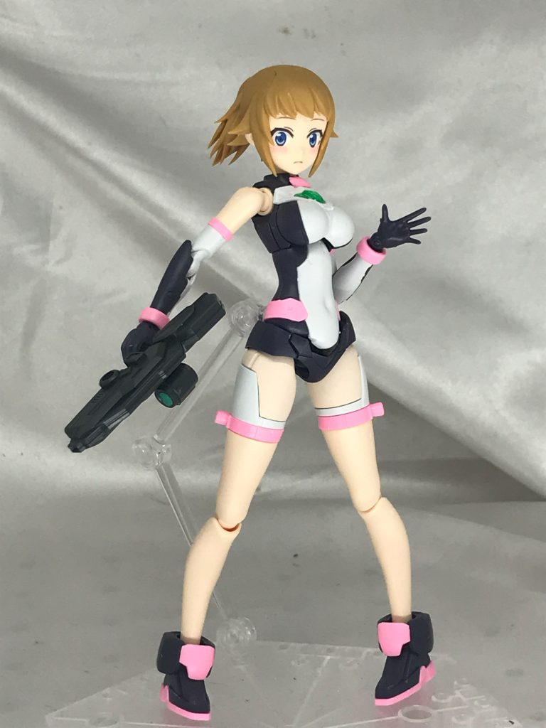 表情にタンポ印済みテレ顔が入ってるのマジで最高の一言です。髪型はあばたーふみなと今までのホシノフミナの選べる2タイプがあり、どちらも最高です。投稿現在3000を割ることもしばしばある神キット。福袋に詰められて市場から消える前に一つでも多くストックしておきたいです。