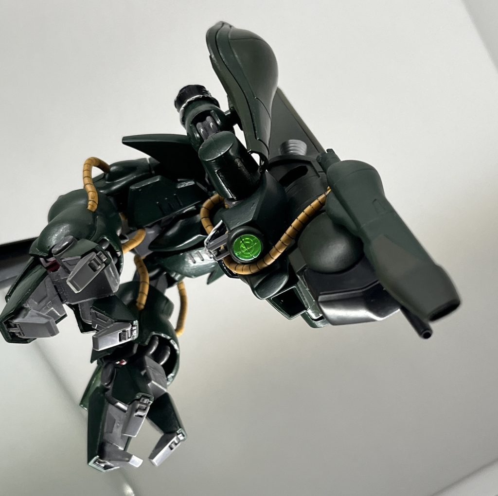 買ってから気づいたけどガザCの動力パイプ軟質素材でできてるんですね…知らなかったので当然、塗装ができずあとからハマーン機も用意して動力パイプ持ってきてますこうなるなら始めからハマーン機買えば良かった…( ˘ω˘ )