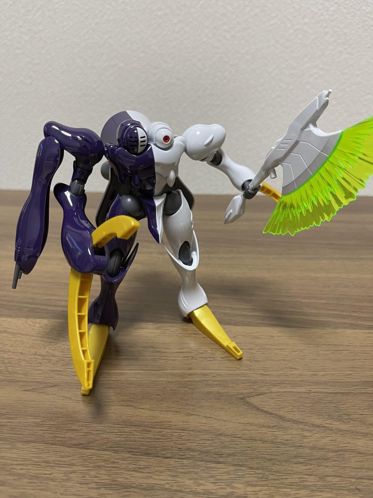 原作とか見たことないので実際どう言った活躍などしているか全然知らんです。なので、武装で斧が付いてたのは少し驚きました。