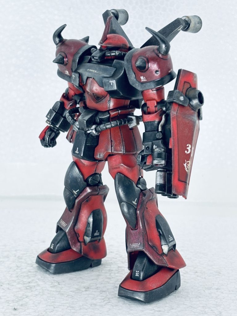 ガトリングガン、バズーカー弾切れ後、近接格闘状態。