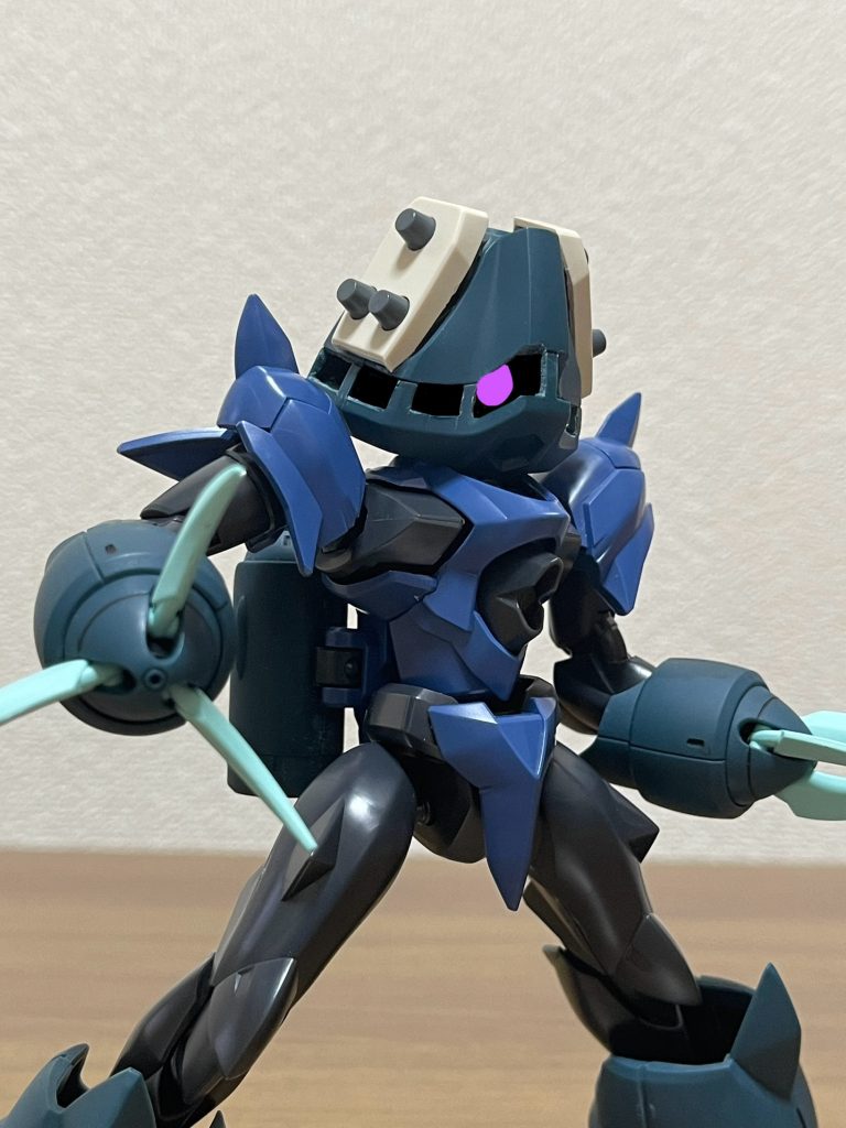 とりあえず海中から侵入することは出来たが。