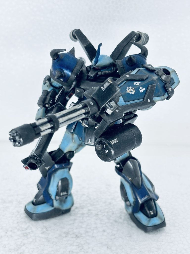 獲物を狙うノリス。