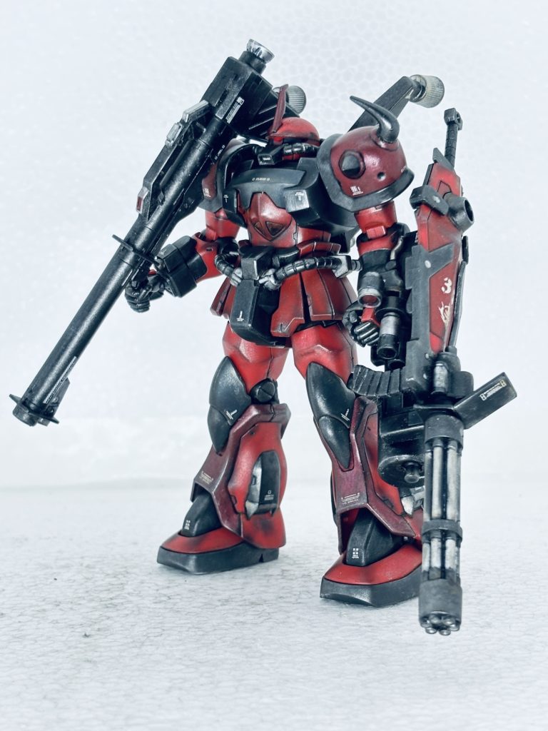 HGグフカスタム赤、クリムゾンレッド。(スカイゼル)–2枚目/制作者:masamine