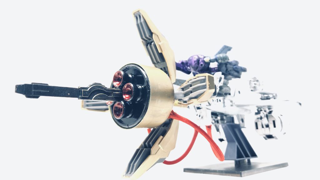 (以下、おはなし)ゼーゴック第三兵装・クーベルメによる大戦果を受け、ジオン軍技術本部はゼーゴック計画の継続と、量産可能な廉価版第四兵器『コンベルメ』の開発を決定