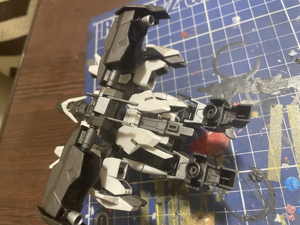 バックパック（マルチコンテナビット）、フレームはガンメタでの塗装