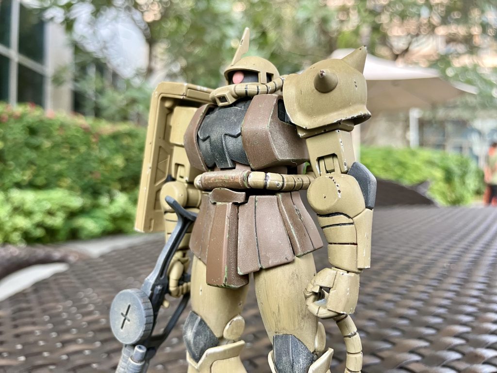 ザクⅡ アフリカ戦線仕様–2枚目/制作者：ジョニー服部